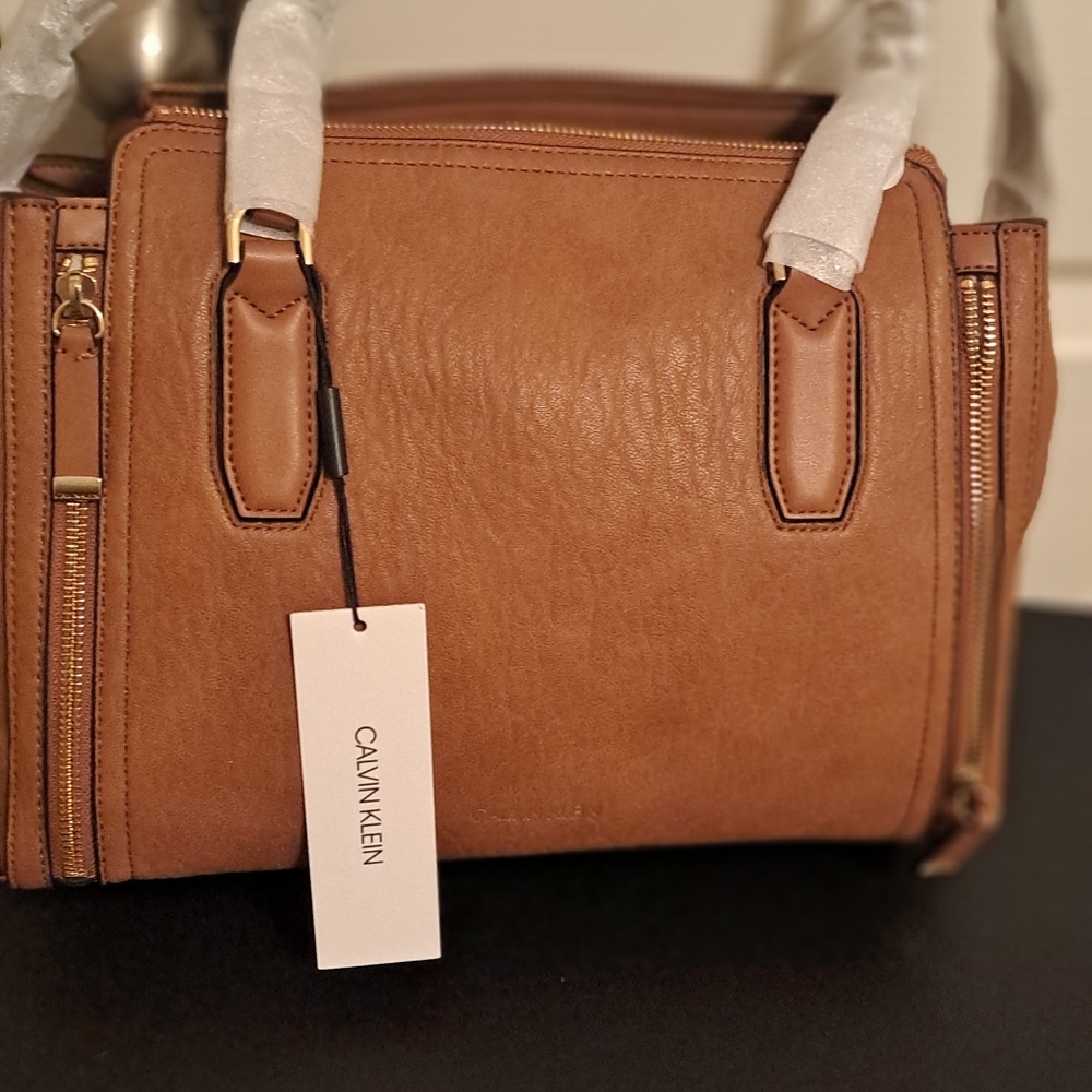 Calvin Klein Elaine Vegan Leather Sachel Bag NWT - Picture 8 of 9